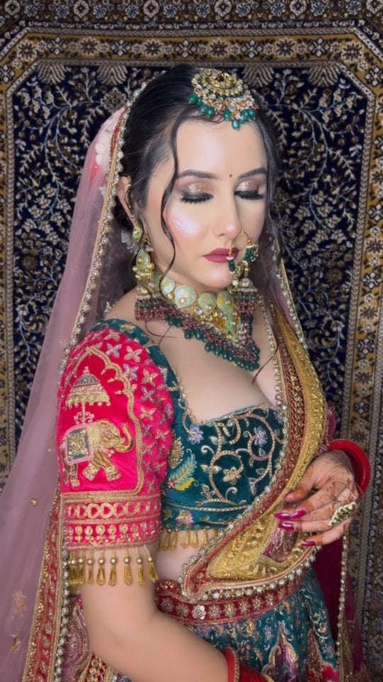 Follow her ❤️@jaat_nia #suit #suits #suitsalwar #suitstyle #suitup #suitandtie #suitsforwomen #suited #suite#india #indian #punjabi #punjabisongs #punjabisuit #punjabistatus #trending #focus by @punjabibeautyfeast