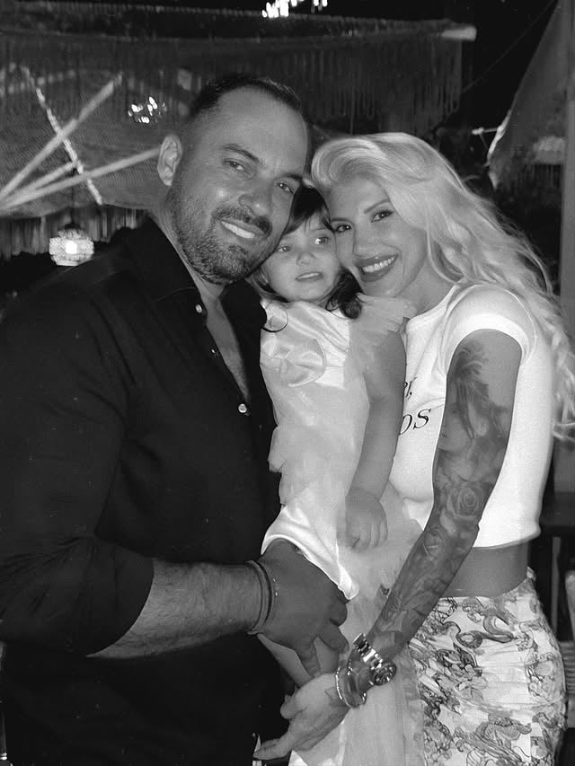 Χρόνια πολλά συνδετήρα μας ❤️🖇️ #mommyof6🖇️ by @kiriakikoutsoumbardi_