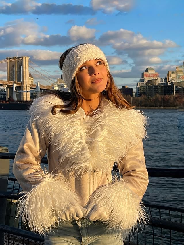 somewhere between the skyline & sunlight by @briwilburn