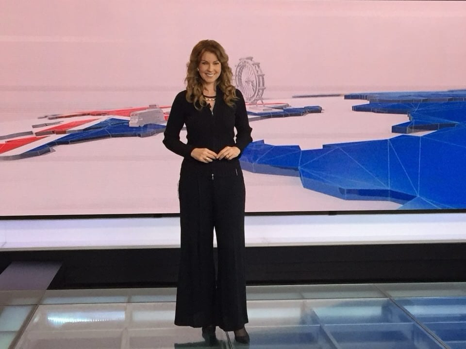 2016: Un año productivo1 y 2 - Transmitiendo Votación del Brexit 3 - Primero Noticias - Televisa4 - Al aire con Paola - Televisa5 y 6 - Tijuana Innovadora7 - Teletón8 y 9 - Marlene siempre en la excelencia10 - 11- Noticias Univision12 - @marisolrosas de colega a amiga 13 - Entrevista sobre mi trayectoria-Televisa14 - @marciabrambilas eterna cómplice15 - Vacaciones familiares16 - Llegando a la meta17 - Triatlón con mi “one and only”18 - Cuide Su Salud - Televisa19 - En la nieve20 - Bye bye 2016#2016 by @dradianeperez
