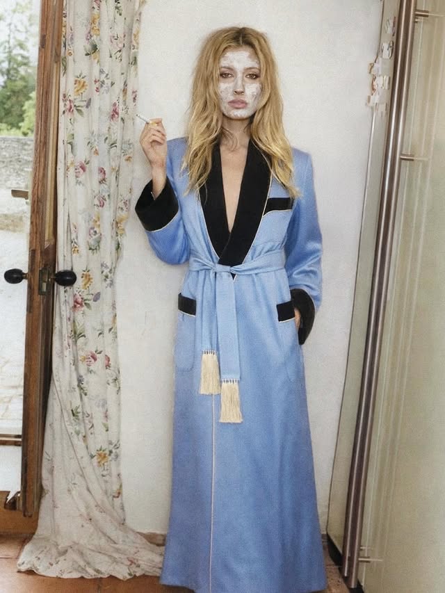 For all the fucked up children of this world @the1989.it and @loureedofficial give you ’89 domande to @valentinahites スーパースターout now on the1989.itart direction by @ci_acca @manutumia ti amosee you tomorrow in Paris w/ @carlbarat78 and thursday w/ @post__party by @valentinahites