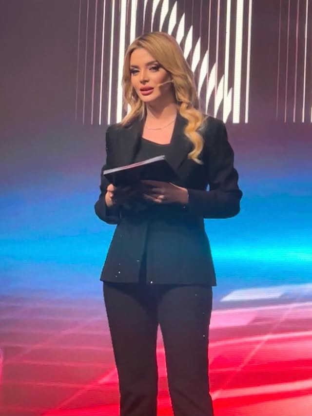 Yapay zeka artık bir gelecek hayali değil, bugünün dönüşüm gücü.Cerebrum Tech ev sahipliğinde gerçekleşen Generation Next Summit’te bu dönüşümün nabzını tuttuk.Vizyonerler, büyük fikirler ve cesur adımlar…Sahne benim için her zaman bir anlatım alanı ama bugün aynı zamanda bir gelecek sahnesiydi.#GenerationNext #Teknoloji by @meltembozbeyoglu