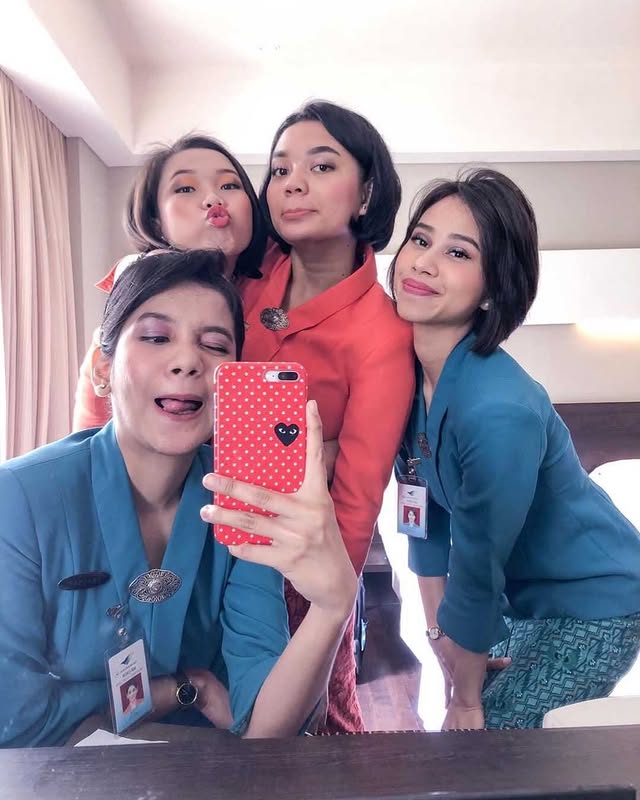 #repost 📸 @anggienm ☺️☺️☺️______________________________________________ 🤍butuh peninggi badan yg lagi best seller, go follow @peninggicakeps 🤍Pic 📷 : @pramugari_ind ______________________________________________ • Selalu gunakan hastag #pramugaricantikind atau tag @pramugaricantik.ind di foto2 cakep kalian biar kami repost. _______________________________________________ #pramugari #pramugaricantikind #cewekpramugari #indopramugari #kecepramugari #pramugariindo #pramugariindonesia #garudaindonesia pramugarilionair #pramugaricantik #pramugarisehat #pramugarisexy #pramugarigaruda #pramugaricitylink #pramugari #pramugariidaman #sekolahpramugari #pramugaribatikair #pramugaripramugaraindonesia #repostinglifelessons #cabincrew #thaicabincrew #thailionaircrewbatch13 by @pramugari_ind