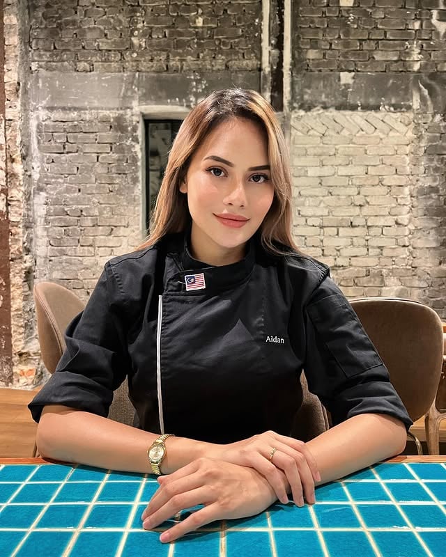 Every moment is a fresh beginning, thank god with a great opportunity 🤍 by @aidannatasya