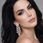 Doctor Rayane Laura Souza👩🏻‍⚕️(@rayanelaura_souza)'s profile avatar