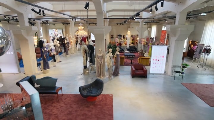 my showroom reflects entirely my soul&dreams. filled with party discoballs but also murano chandeliers, looking like the giant wardrobe that i used to dream about as a teenager. a space of joy and beauty 🪩#fashionshowroom #industrialspace #designershowroom furniture @sorter.ro photos&videos @ionutstaicuphoto @operastudio.rocarpets @carpetmorero by @marialuciahohan24