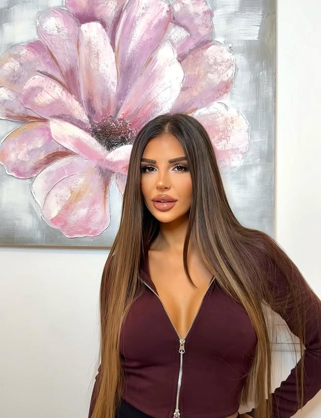 Koliko volim što me šminka neko ko me poznaje u dušu… 🥰💕Hvala ti na svemu @andjella_makeup 🩷Svaki put se osećam posebno 🥰