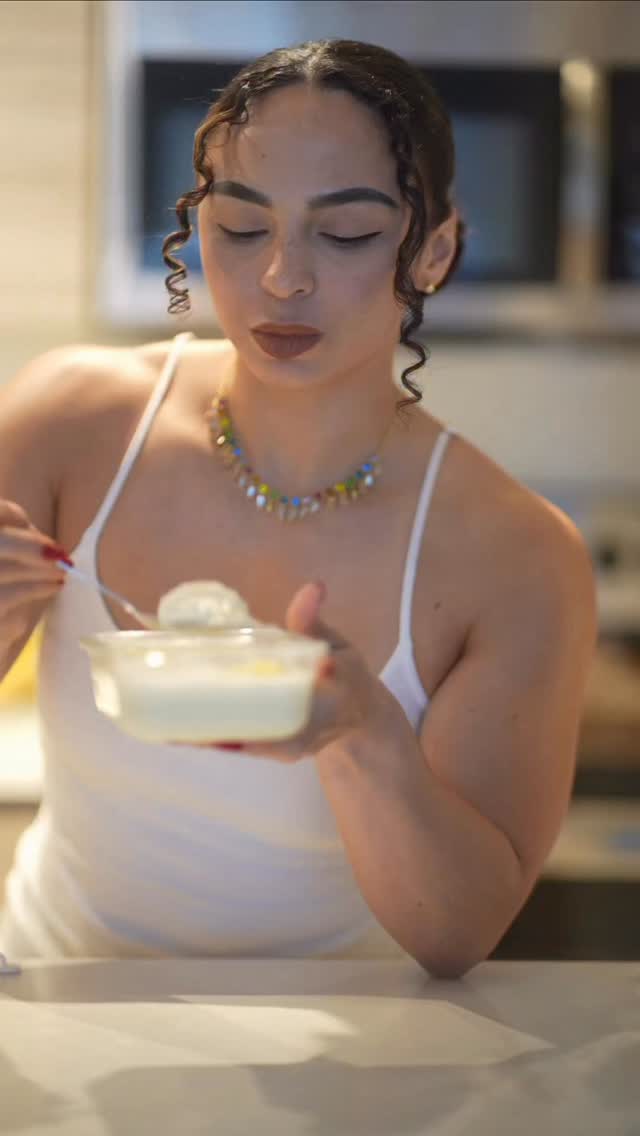 Piña Colada Protein Yogurt Bowl 🍍🥥Tastes like dessert but packed with protein - my new obsession !!! Used my fave @bpisports_official Hydro HD vanilla protein powder and it was perfect! Don’t miss last day of promo ( linked in bio ) ☀️:Recipe (2 servings):• 1 cup non-fat vanilla Greek yogurt• 1 scoop vanilla protein powder• 1 cup pineapple chunks• ~3/4 cup pineapple juice• 4 tbsp unsweetened shredded coconutBlend everything until smooth & creamy, then freeze for 2-3 hours for a thicker spoonable texture . Top with some more pineapple chunks and shredded coconut . Approx Macros (per serving): ~220–260 calories ~22–28g protein ~20–28g carbs ~5–7g fat::#highprotein #yogurt #piñacolada #healthiswealth #proteinshake by @boominbodbyshadia