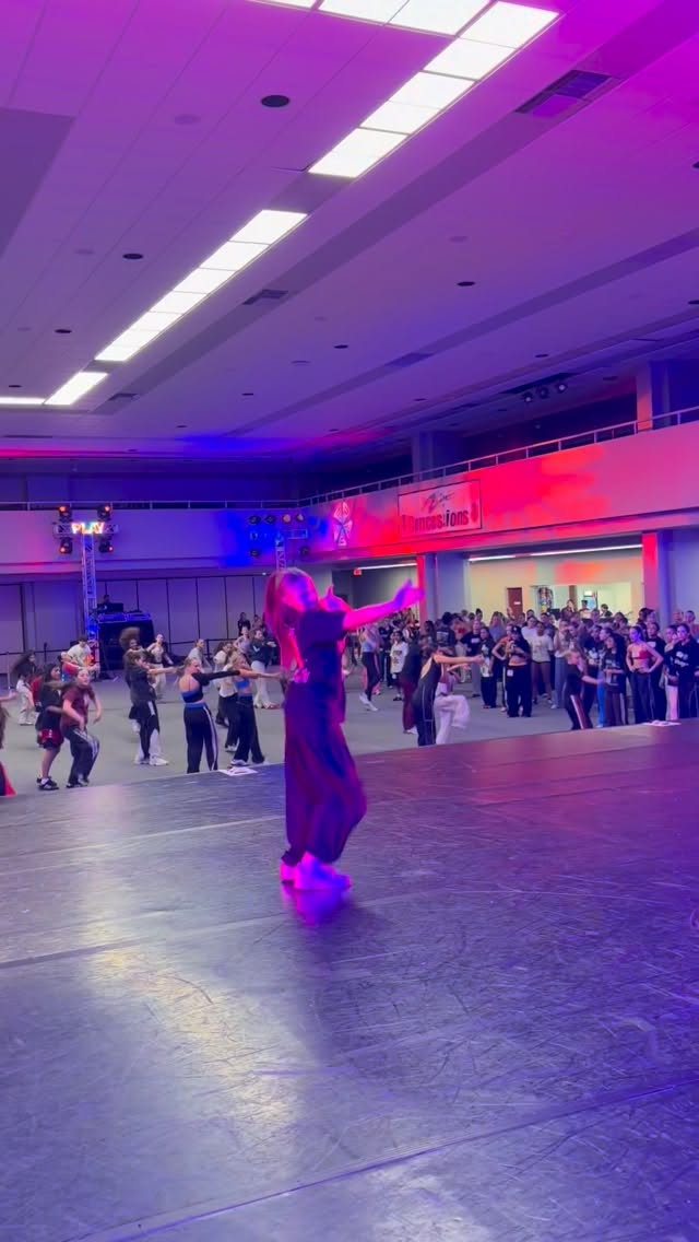 Highlight of the weekend! Loved this class❤️@randi_kemper @hefaleka @pressplay #dance #hiphop #dancer #convention #arizona by @kinsleystella