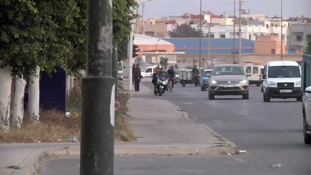 This @converse_cons Morocco trip 🇲🇦 was absolutely epic. On this one I was just waiting at the red light trying to grab random motorcycles… no language, just hand signals and hoping they get it.Most of them had no clue what I was doing, so I will just grab the bike from the back and hope they will just go fast. Took a bunch of tries till one worked… one dude sent me full speed, that one almost took me out! It felt really good to roll away from this one! Thanks to all people from there, they were great! by @miltonmartinez