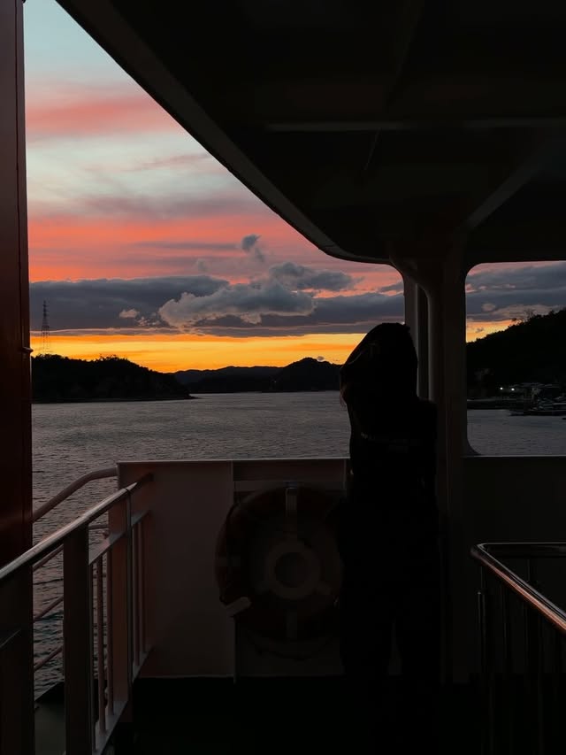The story of one great sunset in Naoshima ✨ by @kira_zhura