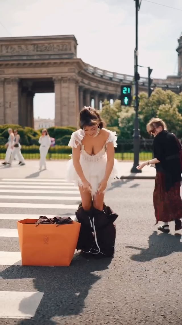 Весь Невский содрогнулся ))))под трек Rudova «Незаменимых нет»💔 by @rudovans