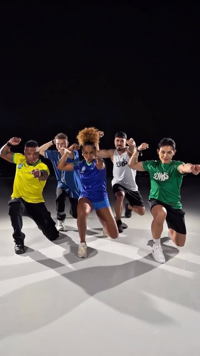 A gente sabe que o futebol brasileiro só tem craque, né? ⚽️🔥🏆 Ansiosos para vermos as comemorações dos golaços da nossa seleção brasileira nessa Copa!Música: @listenmaia #FitDanceNaTorcida #CopaDoMundo2026 #FitDance #SeleçãoBrasileira by @fitdance