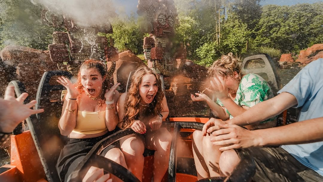 Piraña ist diese Woche keine Attraktion, sondern ein Service. 🫡☀️ by @efteling_de