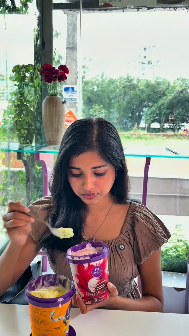 don’t be like him 😭but do try @mercelysindia new red velvet ice cream at your nearest stores 🍨 by @anntherrese