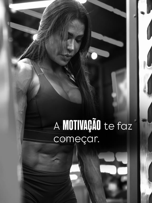 O único dia fácil foi ontem. Hoje é dia de dar o seu melhor com o que você tem agora. Não pare. 👊🏼💪🏼 by @graoficial