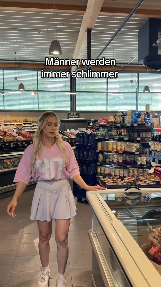 Man kann nichtmal mehr Pizza kaufen… #männer #anmache #einkaufen by @milschbaum