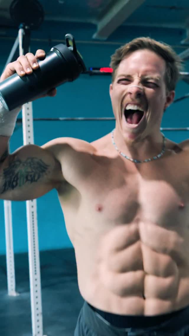 The Semifinals leaderboard is official aaand it looks like we’re going back to California for the @crossfitgames! I’ll be training hard for the next two months and packing my favorite @blenderbottle for the big show. What kind of workouts do you think they’ll throw at the old guys and gals this year? by @nohlsen