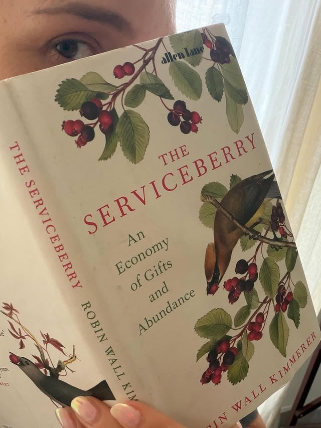 Thank you to my dear friend Constanca for the gift of this magical book, the Serviceberry, by Robin Wall Kimmerer about the community made possible by a gift mentality. Join me in reading my June book club pick ✨ by @natalieportman