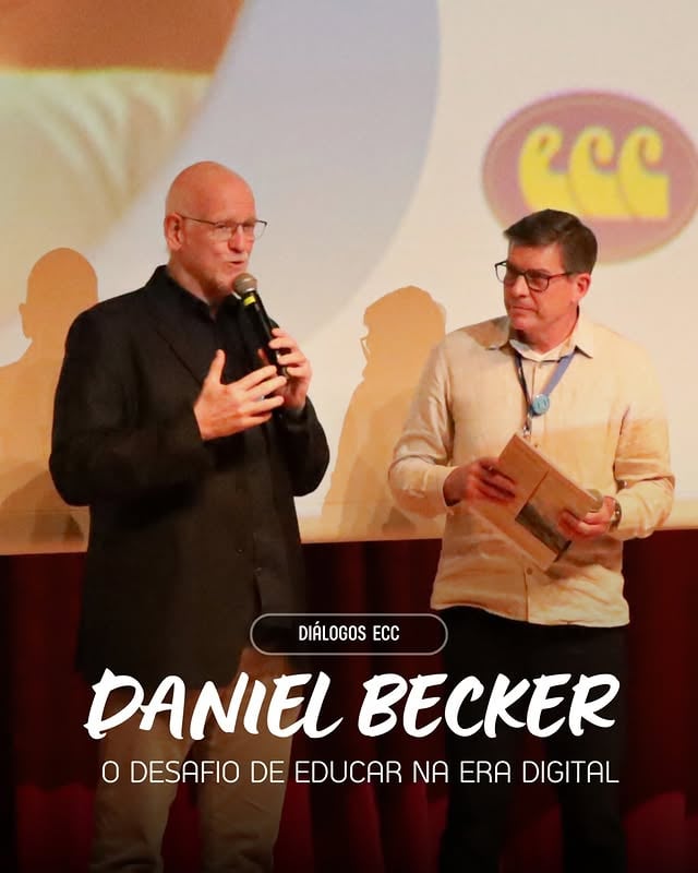 A Escola Comunitária realizou uma edição especial do Diálogos ECC com a palestra “A Infância Sequestrada pelas Telas”, mediada pelo pediatra Daniel Becker, que marcou o primeiro lançamento do seu livro de mesmo nome, publicado pela Editora Papirus em coautoria com Ilan Brenman. No evento, Becker trouxe alertas urgentes sobre o impacto da hiperconectividade no cérebro e na saúde de crianças e jovens, destacando que enfrentar os algoritmos exige uma aliança sólida entre escola e família. Entre as ações práticas, defendeu o banimento de celulares nas escolas e o investimento em Educação Midiática.O evento coroou a mobilização do Movimento OHLHAR (Onde Há Limites, Há Amor e Respeito), iniciativa de mães da Escola Comunitária para o uso consciente da tecnologia. Amanda Boccato, integrante do grupo e coord. da Comissão de Integração, resumiu o sentimento de acolhimento da noite:“Saber que não estamos sozinhos nessa jornada é acalentador. Nossos passos parecem pequenos, mas são de esperança. E ‘esperançar’ significa agir, buscar ativamente e não desistir dos obstáculos.”Agradecemos à @papiruseditora pela parceria, ao @iguatemicampinas pelo apoio, à colaboração do @pic_primeirainfancia (Primeira Infância Campineira) e a todo o público presente! 💛💙Saiba o que foi abordado na palestra lendo a matéria completa no link da bio ou em ecc.br. by @pediatriaintegralbr