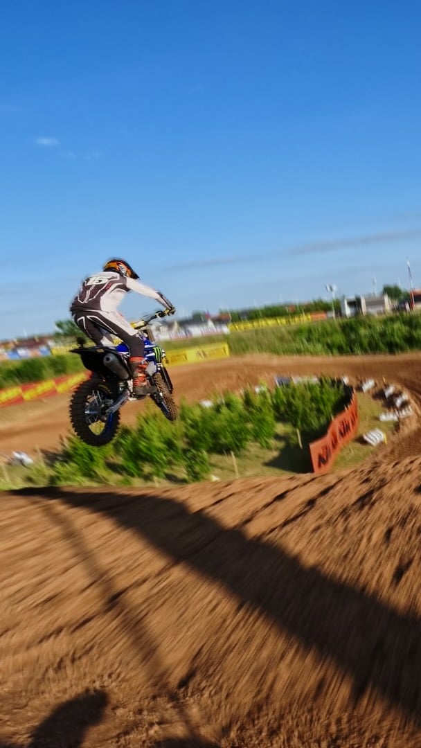 POV Sunset laps - pro mountain biker @brendog1 testing out @mxgp Teutschental track for the first time with @maximerenaux959 🔥🤝 #Motorcross #GoProHERO13 by @monsterenergy