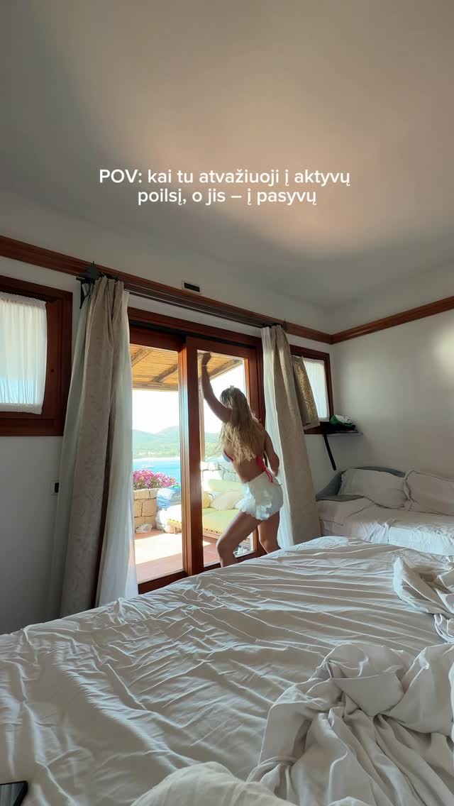 Ir taip visada ✌️😀🤭#vyras #moteris #atostogosbevaiku #rytas #sardinia by @vijole_vijole