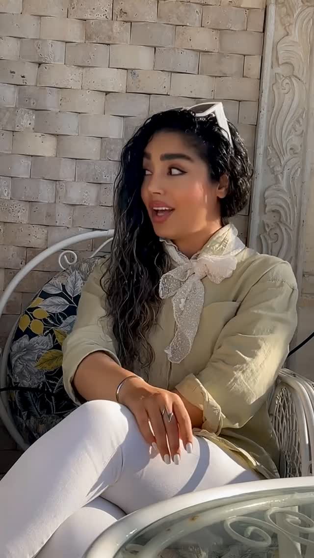عجب موزيكيه لعنتى هيچوقت كهنه نميشه 🤩🤩

@faeze.karimi75 @faeze.karimi75 @faeze.karimi75 

#فائزه_كريمى #موزيك_ناب #نوستالژی #باغ