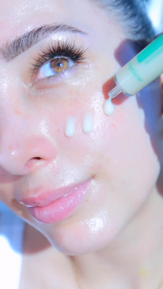 dark spots hate to see @easydew_usa coming #EasydewPartner #skincare #koreanskincare #kbeauty #darkspot by @mariale