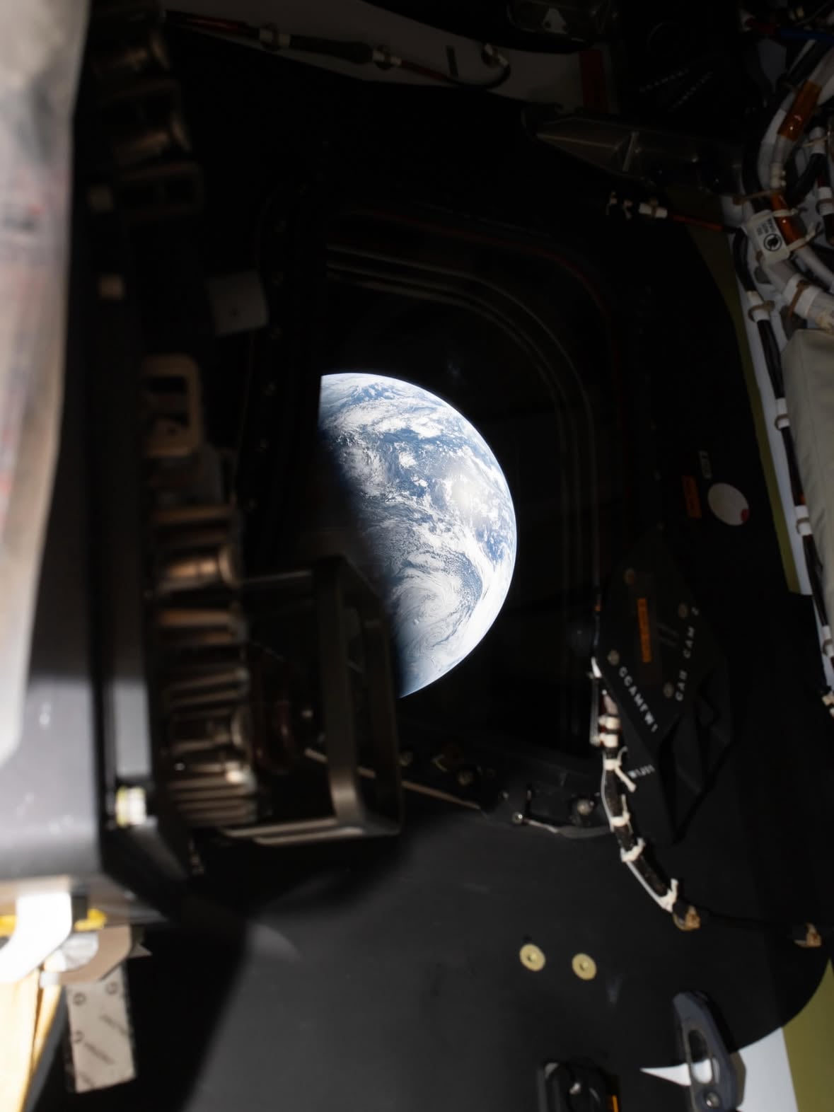 No warning sign, no trailer, no opening act. Just THIS suddenly out the window on Flight Day 2. In case you hadn’t been knocked out yet today. by @astro_christina