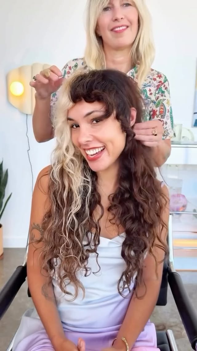 I love this haircut! She has a really big cow lick so if you’ve been wondering about that, you can see it in the cutting part of the video.

It’s kind of a mullet, but it’s also kind of a shag and so it looks really feminine. The hair color looks exactly like my dog Ivy as well split in half which I love.  I literally put nothing in her hair to style it, just cleansed with New Wash and let it completely be its own natural texture!
❤️

Just getting back from teaching my salon in Oakland and I have so many new haircut videos to share with you guys oh my God. There’s a really cute pixie coming up. Thanks to all of you who have been following along xo