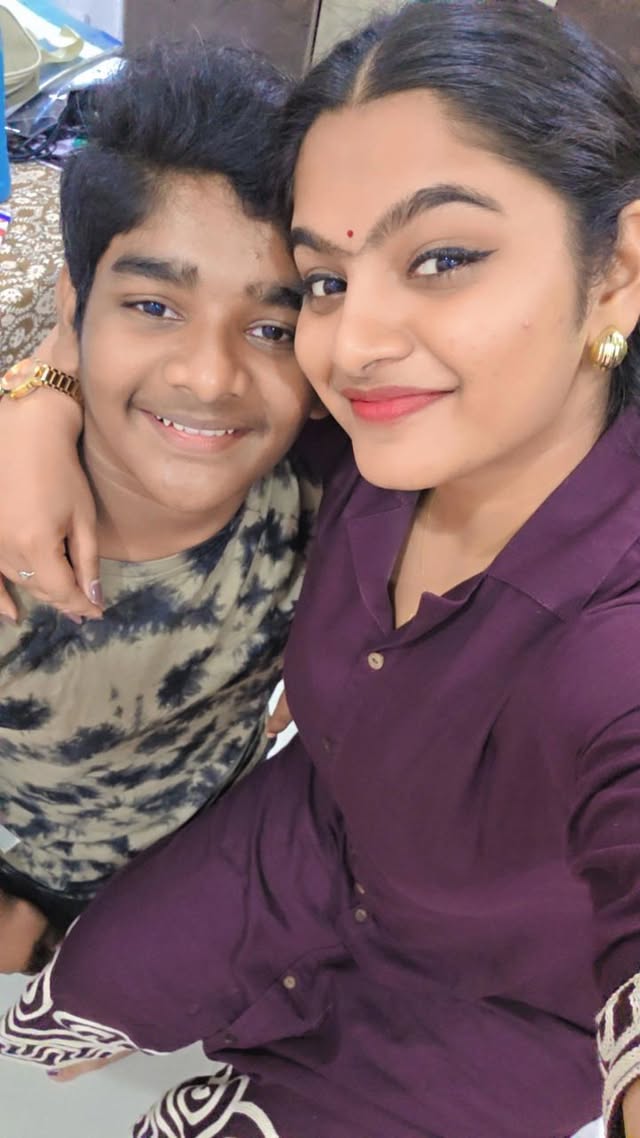 Just vibe with bro...😘💃❤️#viral #reels #trending #reelsinstagram #reelitfeelit by @abinakshatra
