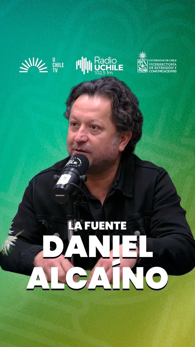 ⛲ "El Gobierno de la estupidez"En La Fuente conversamos con el actor y comediante @daniel_alcaino_cuevas_, quien se refirió a los recortes al Ministerio de las Culturas y al escenario político que vive actualmente el mundo del arte.📆 La Fuente, de lunes a jueves a las 12:00 hrs.Por #UChileTV y @radiouchile by @radiouchile