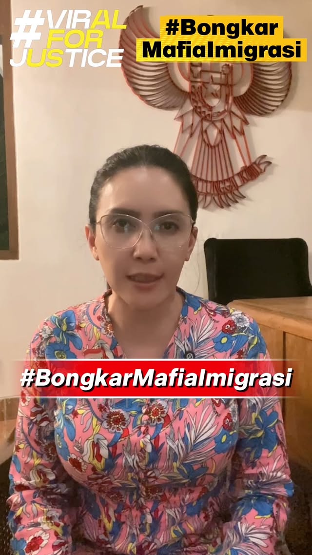#ViralForJustice #BongkarMafiaImigrasi
KORUPSI IZIN TINGGAL ORANG ASING ADALAH ANCAMAN TERHADAP KEDAULATAN NEGARA

Dr. Rieke Diah Pitaloka
Anggota Komisi XIII DPR RI
Sanur, 4 Juni 2026

Saya menghormati proses hukum yang sedang berjalan dan menjunjung tinggi asas praduga tidak bersalah.

Namun, apabila dugaan korupsi dalam penerbitan visa dan izin tinggal orang asing terbukti benar, maka ini bukan sekadar tindak pidana korupsi biasa. Ini adalah persoalan kedaulatan negara.

Imigrasi merupakan gerbang kedaulatan Indonesia. Melalui sistem keimigrasian, negara menentukan siapa yang boleh masuk, tinggal, bekerja, dan beraktivitas di wilayah NKRI. Karena itu, penyalahgunaan kewenangan di sektor ini bukan hanya merugikan keuangan negara, tetapi juga berpotensi melemahkan pengawasan orang asing, membuka ruang kejahatan transnasional, dan mengganggu keamanan nasional.

Kasus ini harus menjadi momentum reformasi total tata kelola keimigrasian nasional. Jika praktik tersebut berlangsung secara sistematis, maka persoalannya bukan hanya individu, melainkan juga kelemahan sistem pengawasan dan tata kelola.

Saya merekomendasikan:
- Penegakan hukum yang tegas, transparan, dan tanpa pandang bulu.
- ⁠Audit nasional terhadap seluruh proses penerbitan visa, KITAS, dan KITAP.
- ⁠Pembangunan sistem pengawasan keimigrasian berbasis risiko, kecerdasan buatan, dan real-time digital audit trail.
- ⁠Integrasi data keimigrasian dengan kependudukan, ketenagakerjaan, investasi, perpajakan, pemerintah daerah, Satu Data Indonesia, dan Sistem Pemerintahan Digital.
- ⁠Pemerintah segera menerbitkan Peraturan Presiden tentang Tata Kelola Keimigrasian Nasional sebagai dasar reformasi menyeluruh pelayanan dan pengawasan keimigrasian.

Korupsi di sektor imigrasi tidak boleh dipandang sebagai kejahatan administrasi biasa. Ini menyangkut integritas negara dalam menjaga wilayah, keamanan, dan kedaulatan bangsa.

Membersihkan Imigrasi bukan hanya soal memberantas korupsi. Membersihkan Imigrasi adalah menjaga kedaulatan Indonesia.

#RiekeDiahPitaloka #PemberantasanKorupsi #KedaulatanNegara ReformasiBirokrasi SatuDataIndomesia