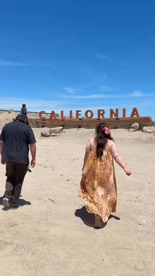 We did it! Coast to coast! Nova Scotia to California with 3 senior dogs in 9 days!!! Can’t wait to share more! Can’t wait to help more dogs like Happy, Darlin’ and Miles! And most importantly can’t wait to be able to spend more time with Michael, even while he’s working! Off to purchase sunscreen. 😅 #novascotia #california #travelvlog