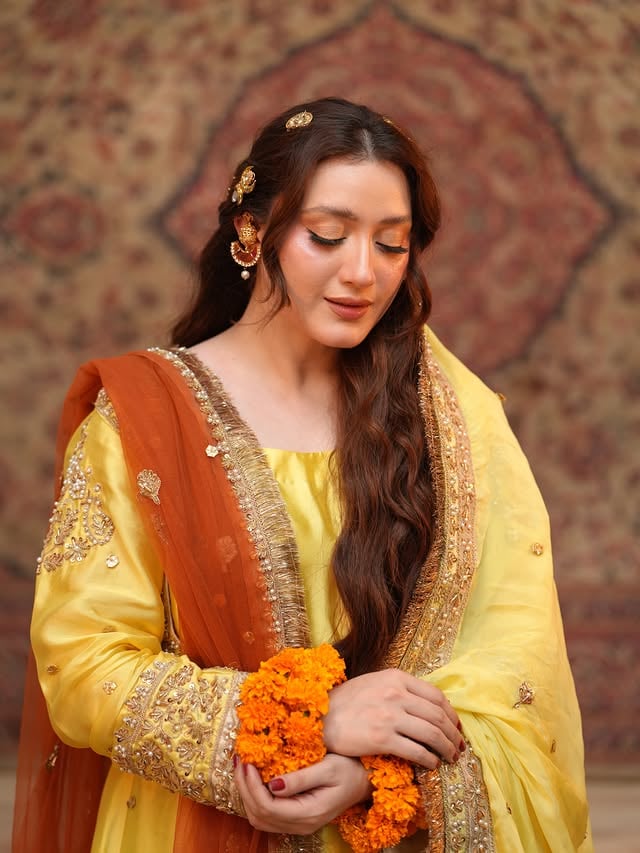 🌻 @waleedkhan_couture @gulalikafridimakeup @opalbymadihaihsan @ftproductionofficial @bilalsaeedphotography by @bilalsaeedphotography