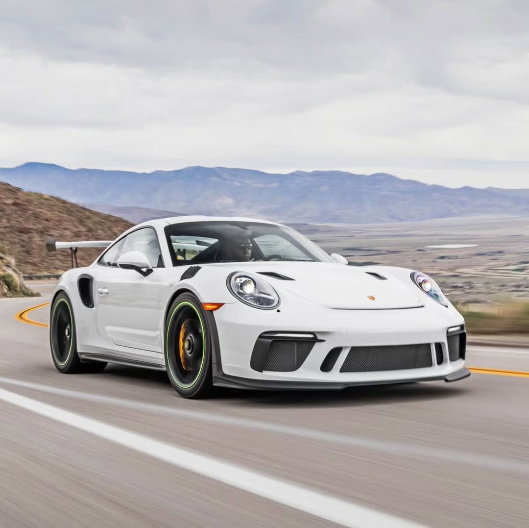 #PcnySearchXChange looking for an Off market 2019 GT3rs for track use. PM ME by @pcny