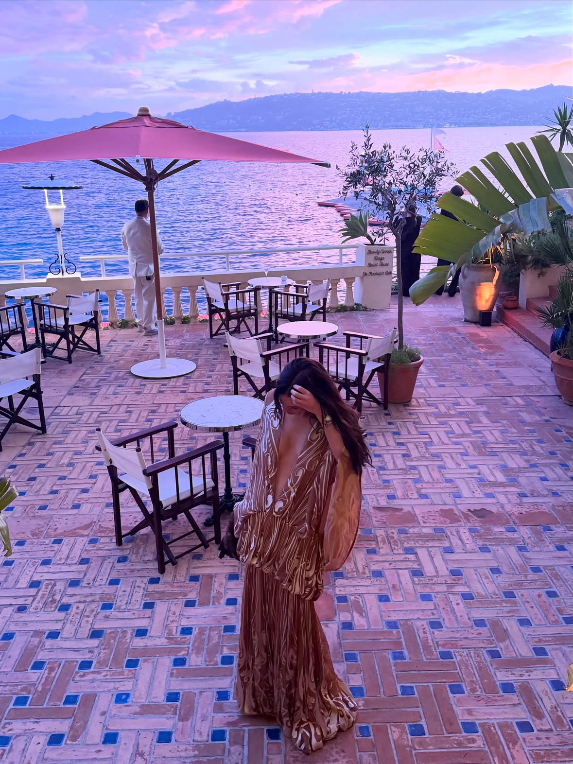 I love the @zimmermann family and I really love us at dinner in Antibes 🥹💘🫶🏼
