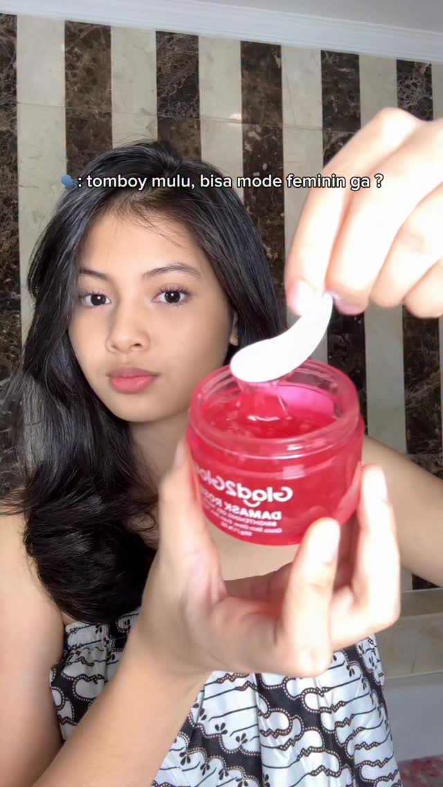 makin centyl pake g2g rose gel mask🌹