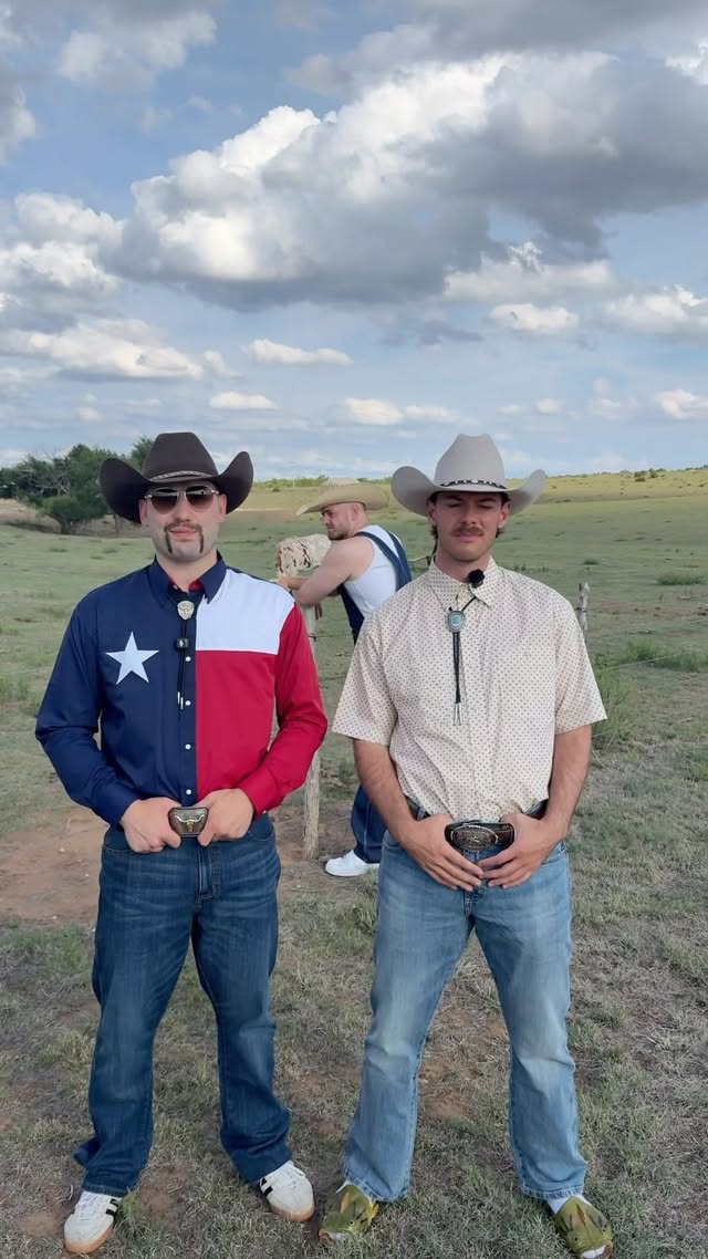 We love our Longhorn Big Buffalo Cows! 🇺🇸👨‍🌾 by @aditotoro