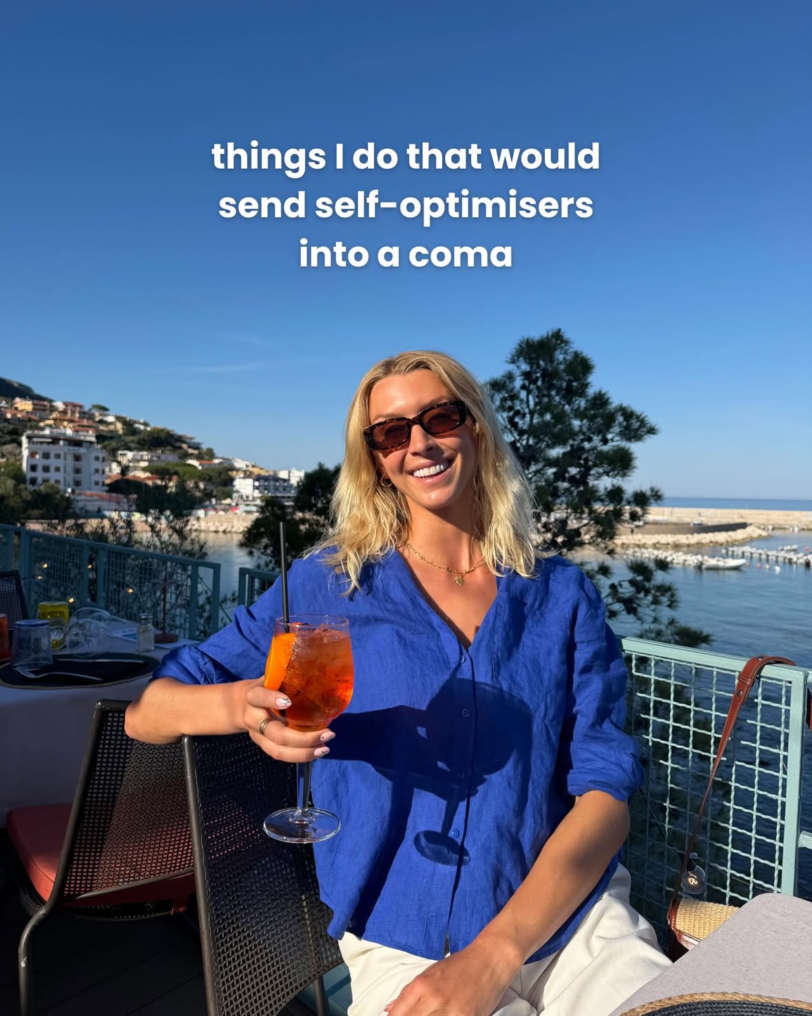 There’s no point having a perfectly optimised life if you’re not enjoying living it 💃 (I’m really doing myself dirty with the last slide)🤣♥️ Inspo: @runswithemily #selfoptimization #selfdevelopment