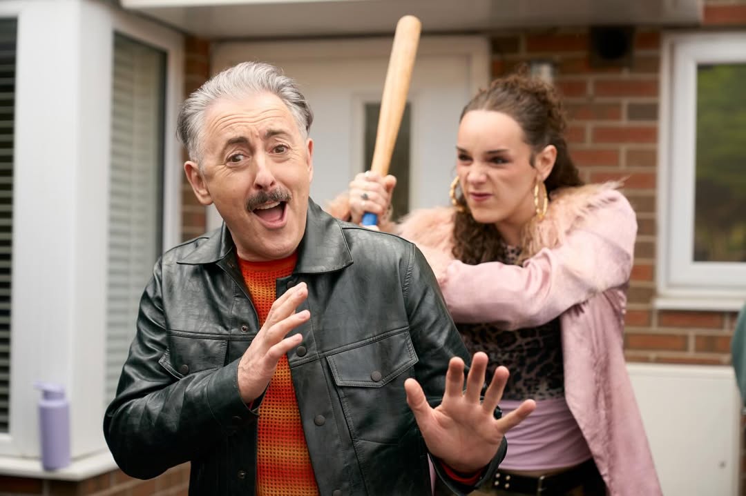 Zee says: don’t forget Tip Toe tonight! Ep.3 on @channel4 at 9pm. Clive and Leo discover the shocking truth, and stand by, here comes @denise_welch as Storm Diane! Plus ALL EPISODES drop at 9pm, here we go! 🔑 @quaystreetproductions by @russelltdavies63