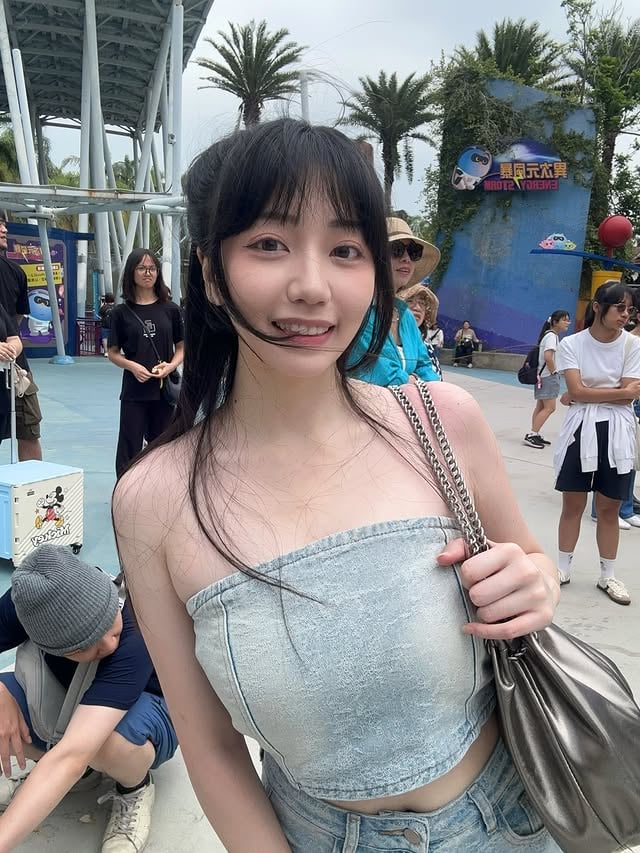 今天是我生日，祝我自己生日快樂(*ﾟ∀ﾟ*)祝大家未來都賺大錢可以當米蟲也希望身邊的人都平平安安的！晚上八點會開台跟大家聊聊天、小酌昨天表單說兩個小時不過我估計自己耐力只剩一小時半了🤣謝謝陪在我身邊的大家晚上見囉～ by @firefly880605