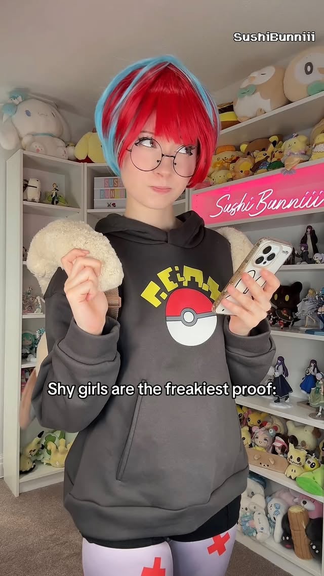Penny is wildin 😭 (Photo is fake)
♡ Pokemon ポケモン Penny ボタン Cosplay ♡

#fyp #pokemon #penny #gamergirl #cosplay