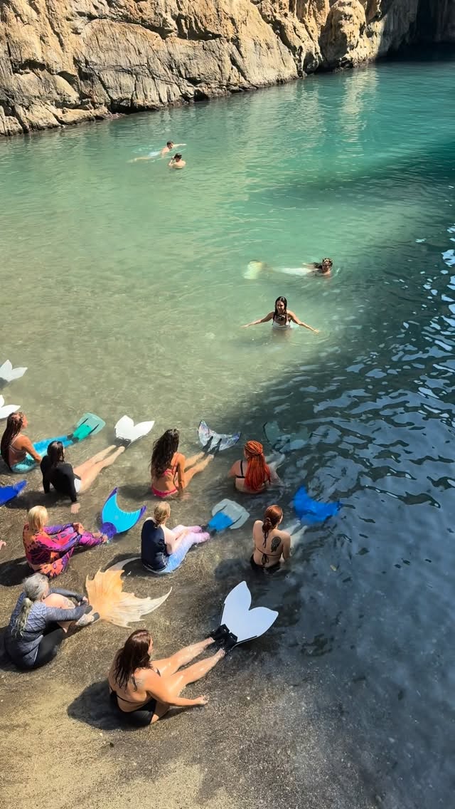 We take playing mermaids very seriously 🧜🏼‍♀️

Come join us July 23-26rd in Ischia Italy 🇮🇹 for @sirenes_mermaidexperience !
Get ready for mermaid magic, underwater confidence, and a chance to preform live. Laughter, giggles, and silliness to be expected 💋 

BOOKINGS NOW OPEN! ✨ 
Send us an email for more info and price
info@korakora.it 📧 

SIRENES MASTERCLASS IV Edition
Location📍 Italy - Ischia Island
Special Guest @mermaidsirenity
Art Director @alessandrodaurialive
Production @associazionekorakora

#mermaidcore #mermaidretreat #mermaid