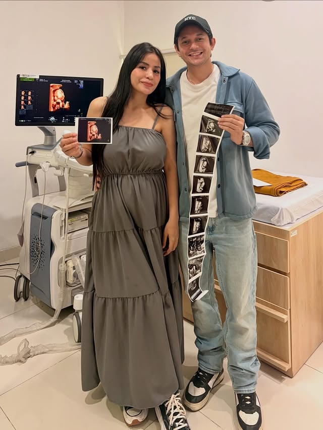 Masyaallah allahumbarik alhamdulillah…Insya Allah ketemu papah 4 bulan lagi yah.. Bismillah sehat sehat kamu sama mami .. ❤️ Baby on the go .. 👶🏻 by @violentina.kaif