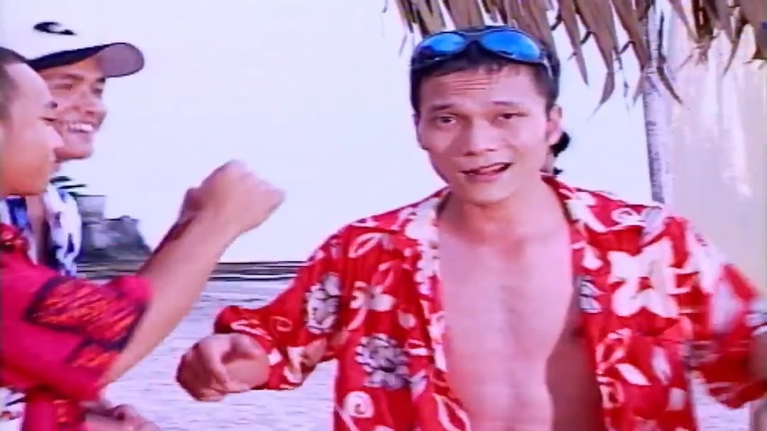 Iwa K - Malam IndahSong & Lyrics : Iwa Kusuma, Erik Sutondo, Yudis DwikoranaOfficial Music Video bisa disaksikan di Youtube Musica Studio's sekarang.Link: https://www.youtube.com/watch?v=ehdquRBHSvs#IwaK #MalamIndah #MuiscaKlasik #Nostalgia #YoutubeMusic by @iwaktherockfish