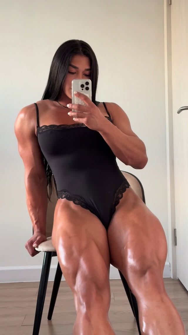 Ляжки вкусняшки/ yummy thighs