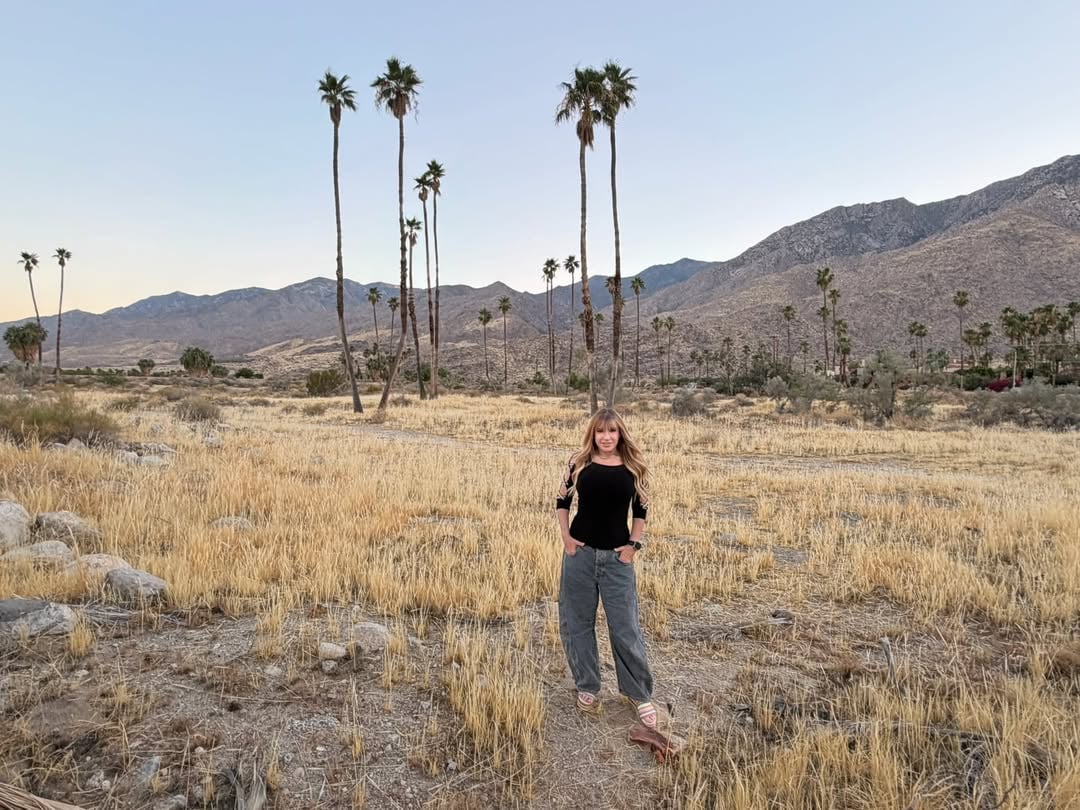 Sand in my shoes, Fire in my heart! Palm Springs by @officialcynthiarothrock