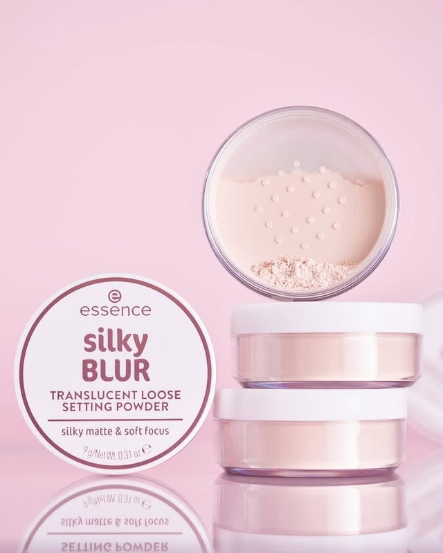 not to be dramatic… but this powder is doing the most 😳🫧✨ the NEW #essence silky BLUR setting powder blurs, mattifies, and brightens with a soft peach tone 💄the base routine just upgraded itself 😌shop now in-store at @clicks_sa 👀#silkyblurfoundation #essencesilkyblurfoundation #essencefoundation #faceroutine #newessence #esseafrica #makebeautyfun #affordablemakeup by @essence.cosmetics.africa