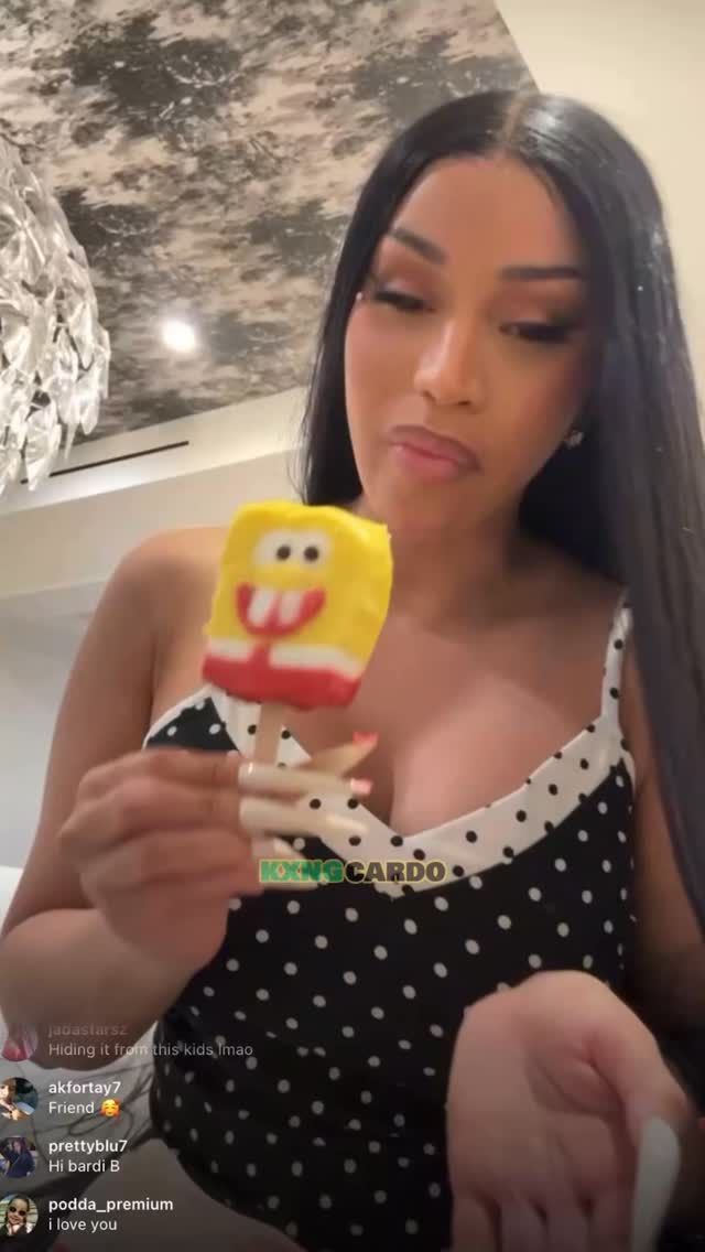Part 1 of Cardi b via instagram live 😍#cardib #bardigang #kxngcardo by @kxngcardo_